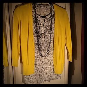 BUNDLE 5 FOR $20 Loft cardigan : XS